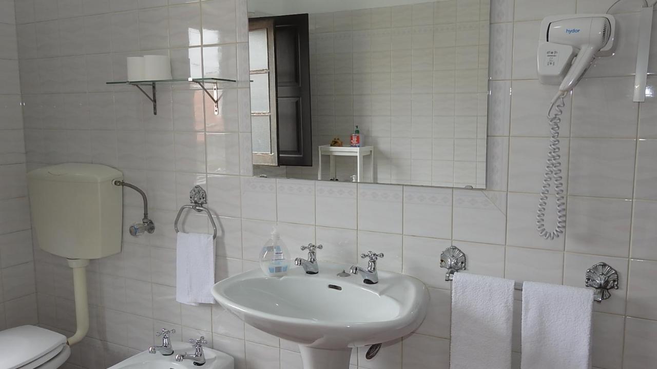 Hospedaria Do Senhor Da Pedra Όμπιδος Εξωτερικό φωτογραφία